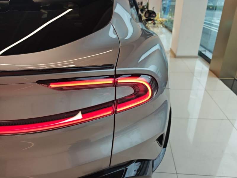 Used Xiaomi Auto YU7 2025 Ultra-Long Range Rear-Wheel Drive Version — 7