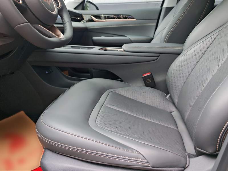 Used Wuling Xingguang 2025 150 km Smart Pilot Version — 35