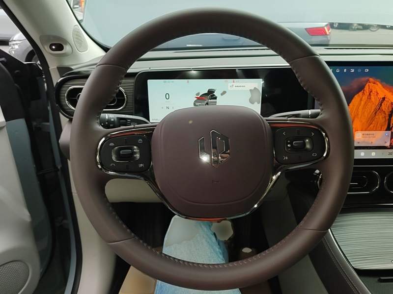 Used Leapmotor C11 2024 All-Electric 580 Luxury Edition — 10