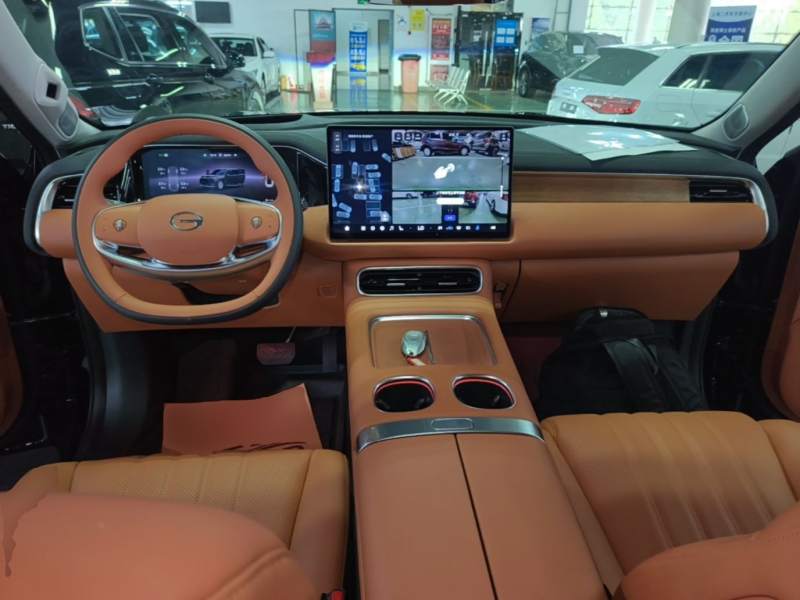 Used GAC Trumpchi S9 2025 Model Qiankun Ultra 6-Seater — 9