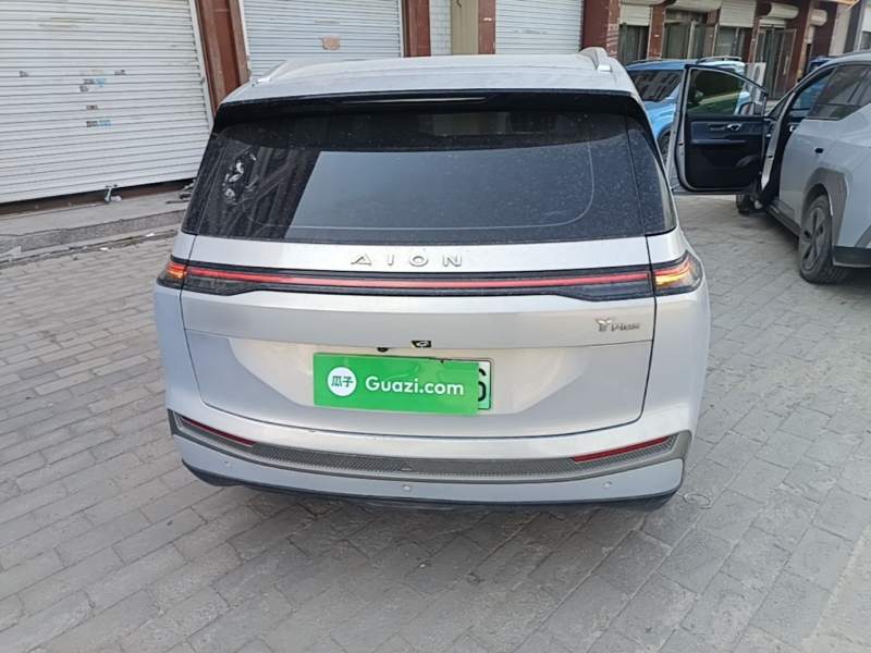 Used AION Y 2023 Younger Star Edition — 5