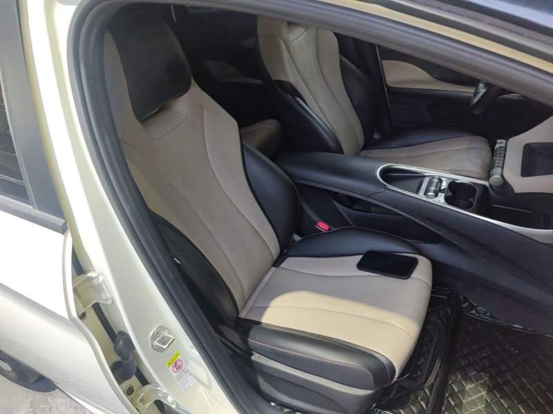 Used BYD Dolphin 2023 420 km Free Version — 24