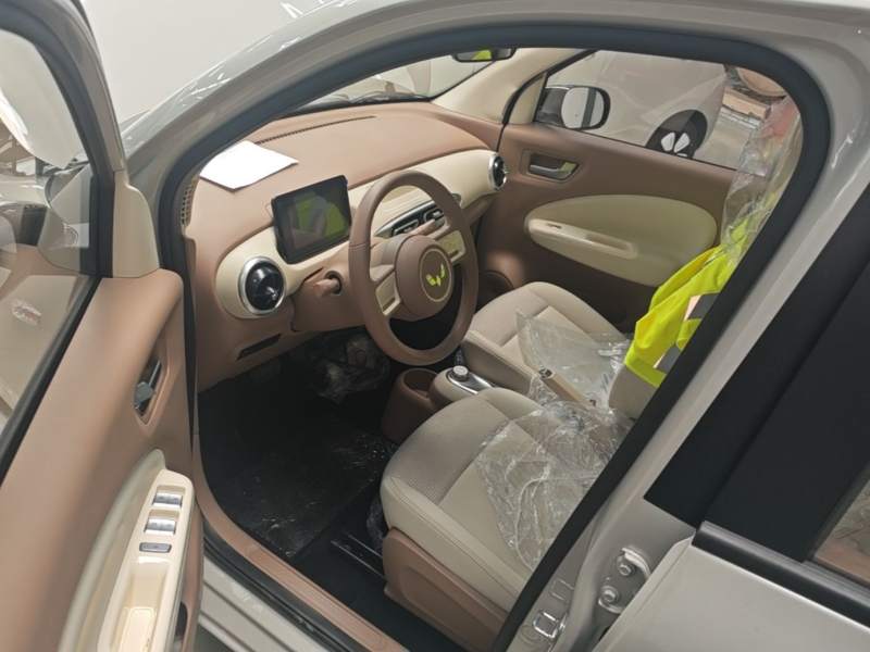 Used Wuling Hongguang MINIEV 2025 Four-Door Version Advanced Edition — 15