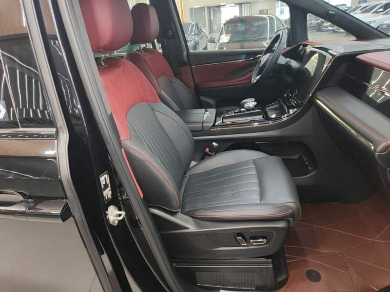 Used GAC Trumpchi M8 2023 Zongshi Series Dual-Motor YuZun Edition — 24