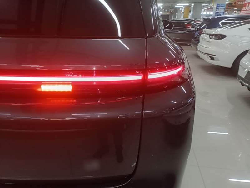 Used Li Auto L8 2023 Pro Model — 7