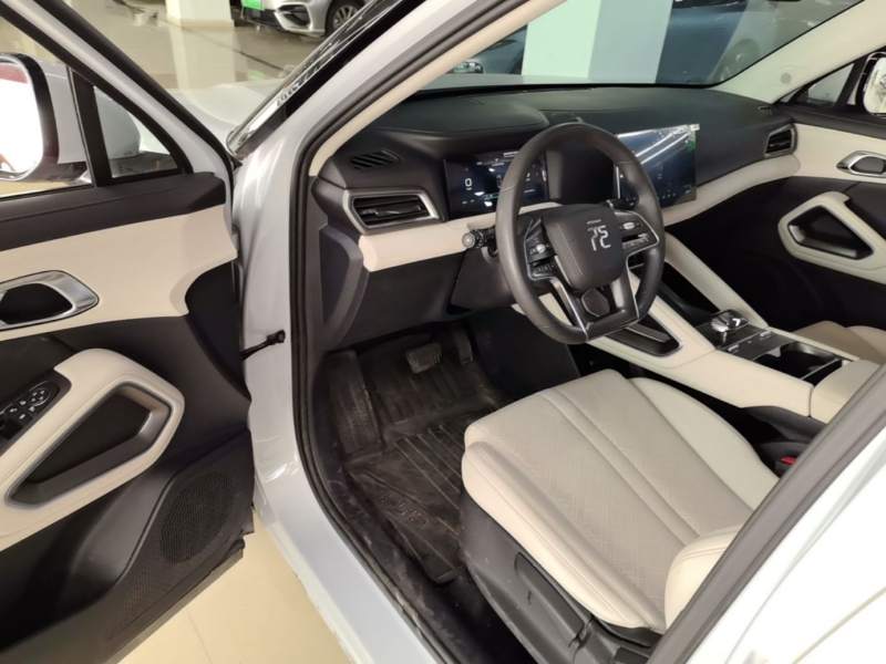 Used BYD Yuan UP 2024 401 km Active Version — 15