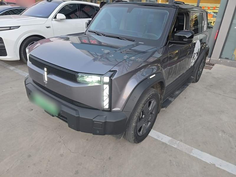 Used iCAR 03 2024 401km Two-Wheel Drive Standard Edition — 1