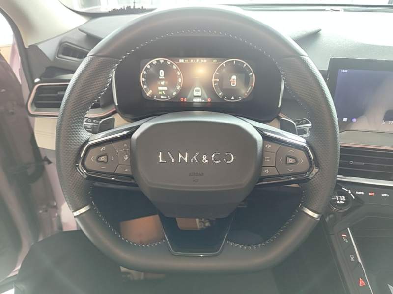 Used Lynk & Co 06 2021 1.5T Shero Pink Special Edition — 10