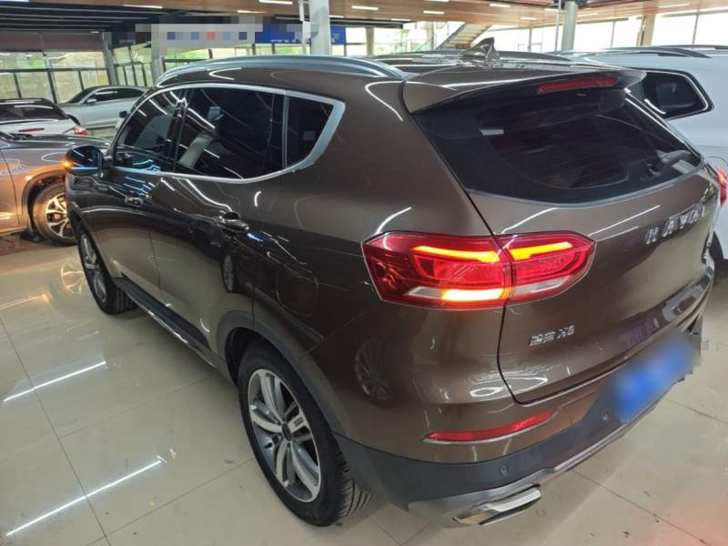 Used Haval H6 2017 Red Label 2.0T Automatic Two-Wheel Drive ZhiShang Model — 4