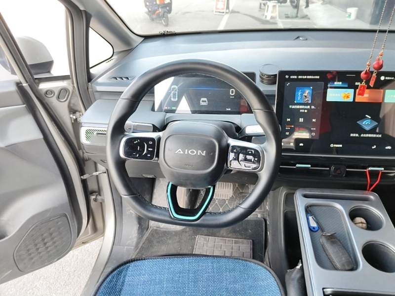 Used AION Y 2023 Younger — 10