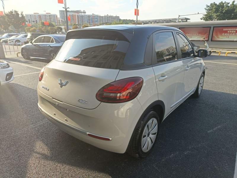 Used Wuling Bingo 2023 203km Light Edition — 6
