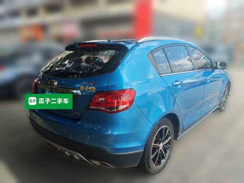 Used Geely Auto Emgrand 2015 Hatchback RS 1.5L Manual – Top Trim Level — 6