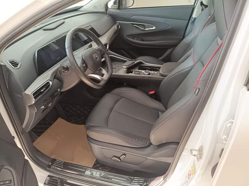 Used CHANGAN UNI-T 2020 1.5T Prestige Version — 14