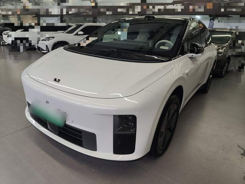 Used Li Auto i6 2025 Model Two-Wheel-Drive Standard Type — 1