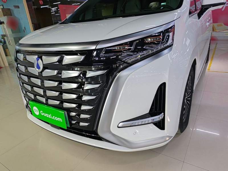 Used Denza D9 2022 DM-i 970 Four-Wheel Drive Flagship Model — 24