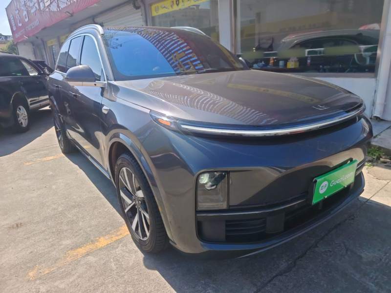 Used Li Auto L8 2023 Air model — 3