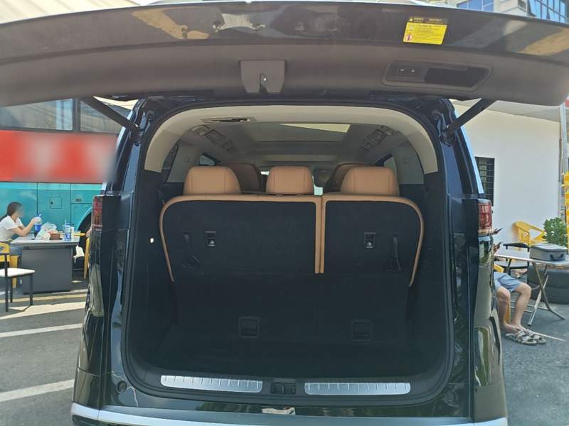 Used Denza D9 2024 EV 620 Premium Model — 18