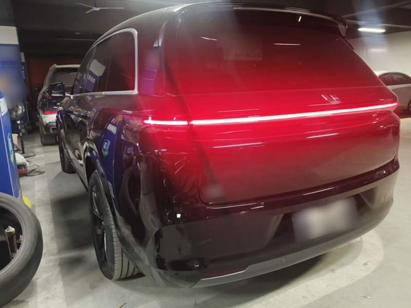 Used Li Auto L8 2023 Air model — 4