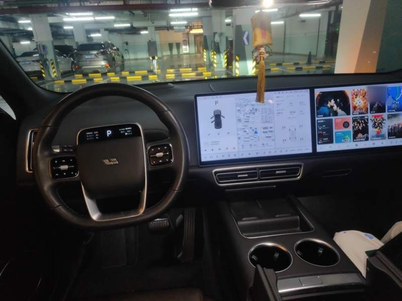 Used Li Auto L8 2023 Pro Model — 10