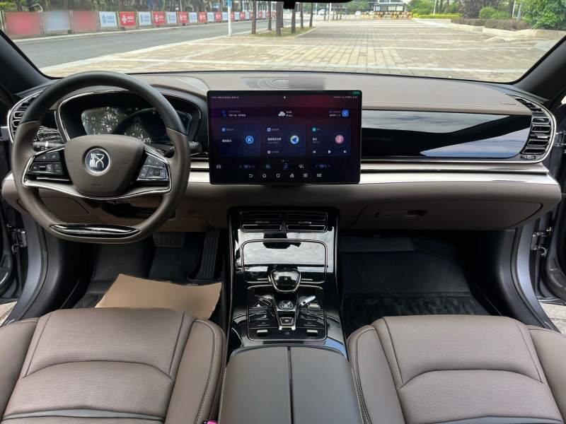 Used BYD Han 2021 EV Standard Range Luxury Model — 32