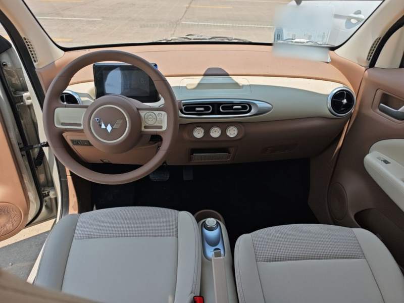 Used Wuling Hongguang MINIEV 2025 Four-Door Version Advanced Edition — 9