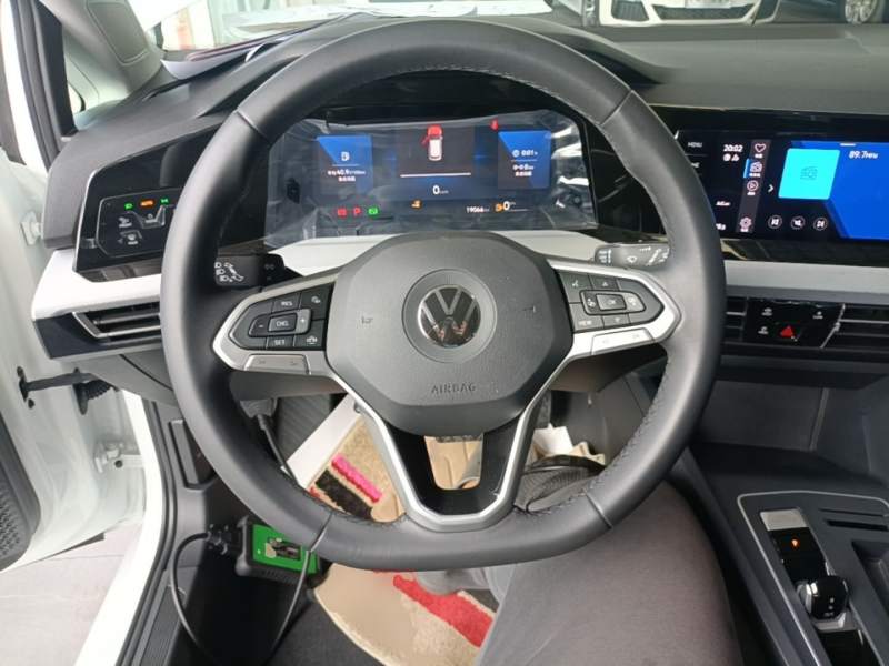 Used Volkswagen Golf 2023 Facelift 280TSI DSG Pro — 10