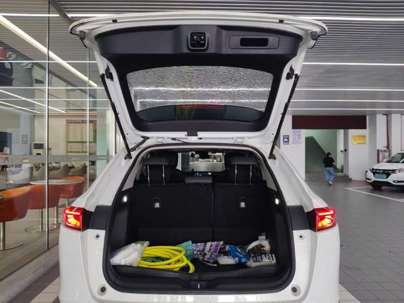 Used Honda Vezel 2023 1.5L CVT Tech Edition — 9