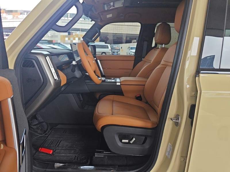 Used iCAR V27 2026 Model 200KM Four-Wheel Drive Falcon 700 — 14