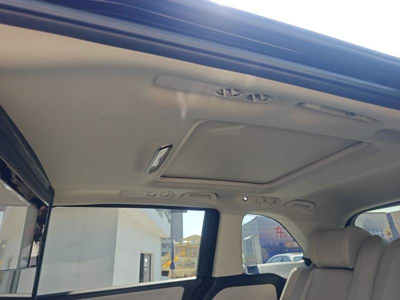 Used Honda Odyssey 2022 2.0L eHEV Prestige Four-Seater Edition — 17