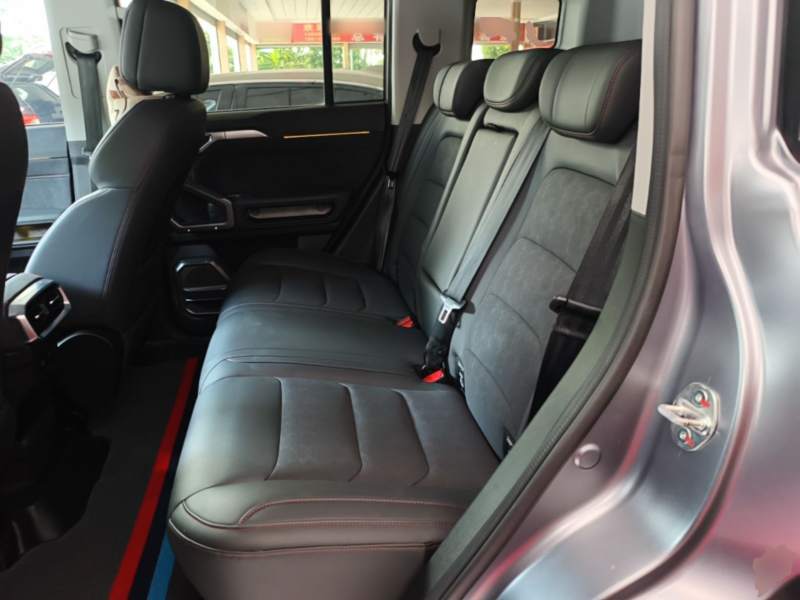 Used JETOUR Traveler 2023 2.0T Four-Wheel Drive Conqueror — 16