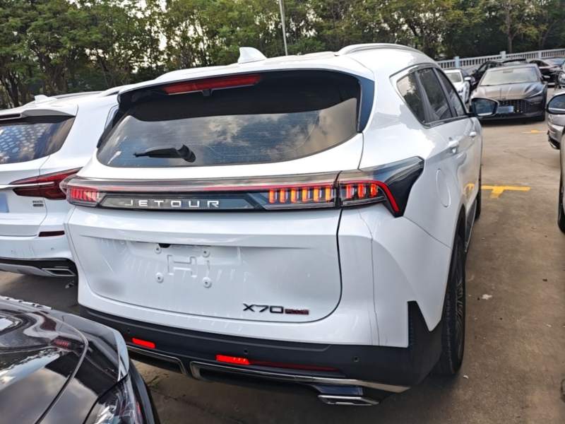 Used JETOUR X70 PLUS 2025 1.5T Luxury Edition 7-Seater — 5
