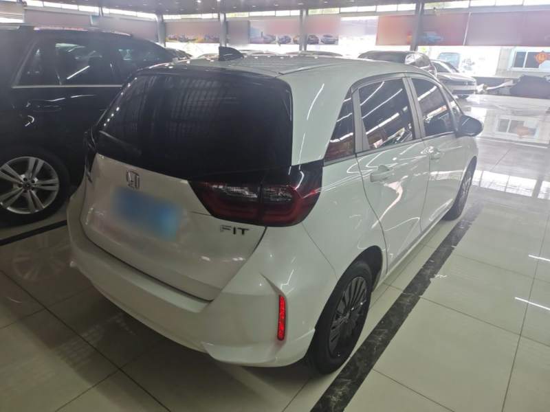 Used Honda Fit 2023 1.5L CVT Trend Edition — 6