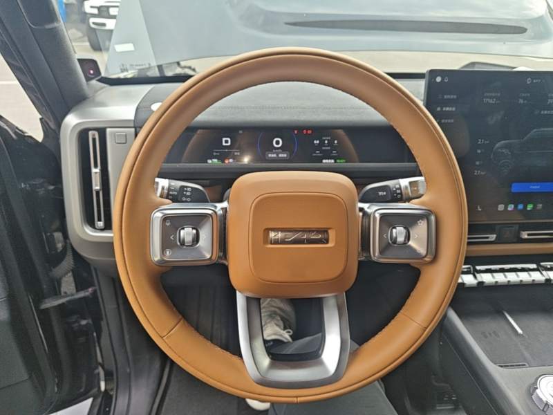 Used iCAR V27 2026 Model 200KM Four-Wheel Drive Falcon 500 — 10