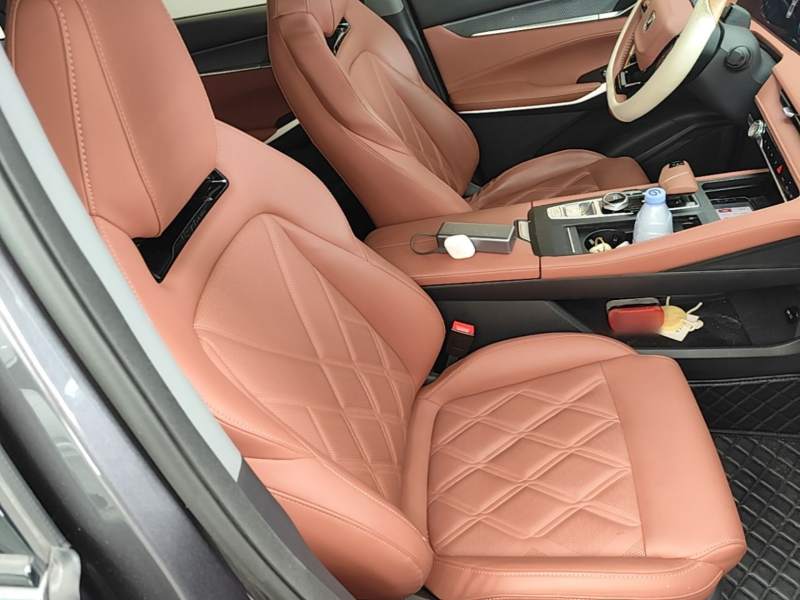 Used CHANGAN CS75 PLUS 2023 3rd Generation 1.5T Automatic Pilot Model — 24