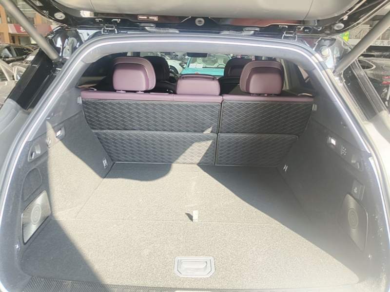 Used Zeekr 7X 2026 103kWh Rear-Drive MAX Edition — 18