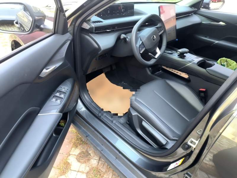 Used CHANGAN Eado 2025 Blue Whale 1.5T 500Bar Prestige Model — 15