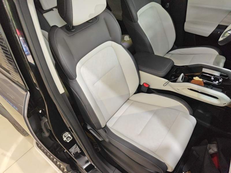 Used iCAR 03 2024 472km Four-Wheel Drive Long-Range Version — 24