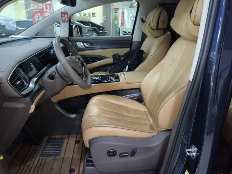 Used Denza D9 2022 DM-i 970 Four-Wheel Drive Flagship Model — 14