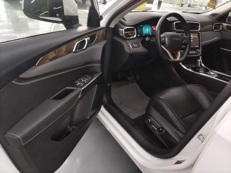 Used Lynk & Co 01 2017 2.0T Two-Wheel Drive Pro Edition — 15