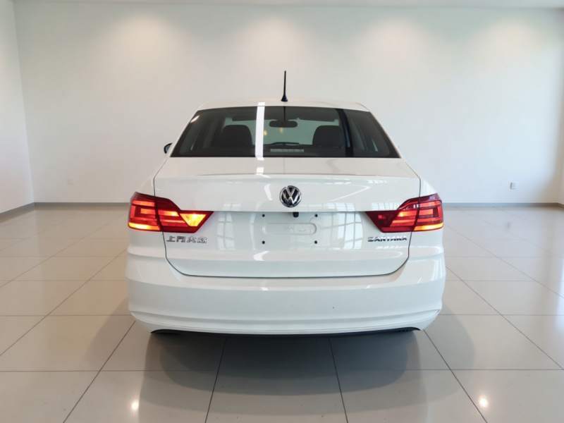 Used Volkswagen Santana 2021 1.5L Automatic Fashion Edition — 5