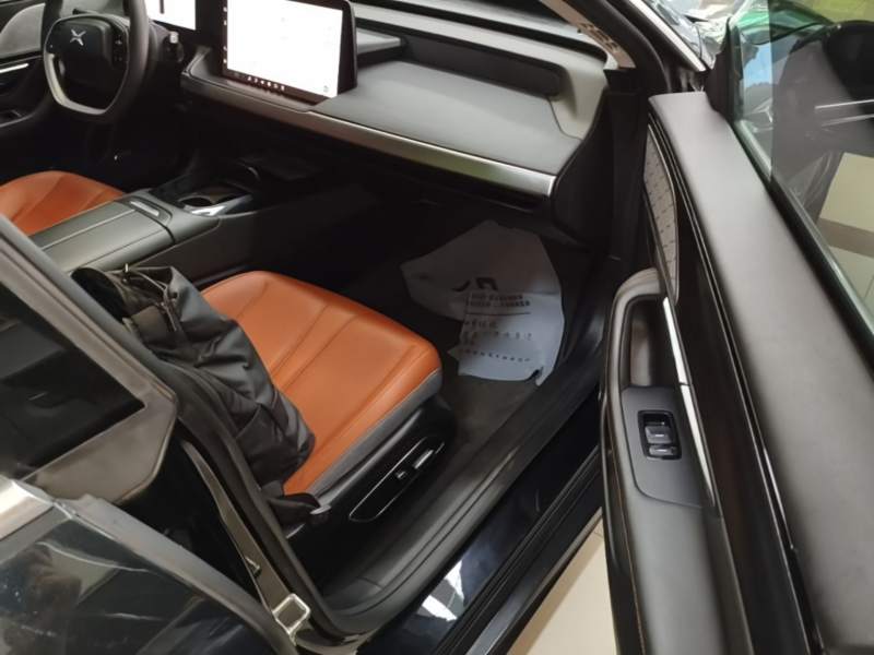 Used XPeng P7 2022 480 Standard Range Smart Drive Edition — 28