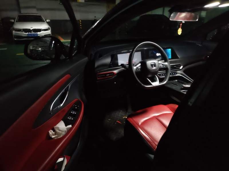 Used CHANGAN UNI-T 2020 1.5T Prestige Version — 20