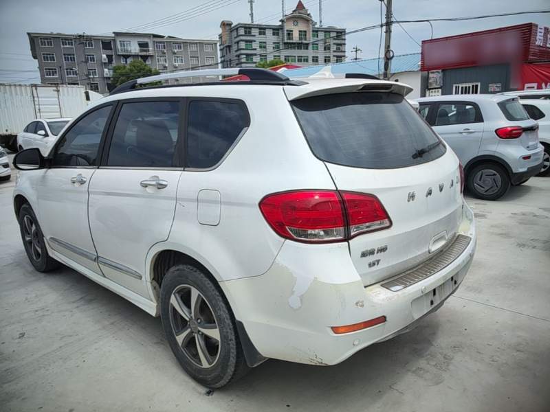 Used Haval H6 2015 Upgraded Model 1.5T Manual Two-Wheel Drive Elite Version — 4