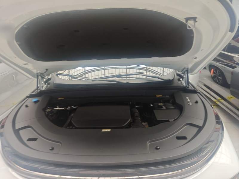 Used Li Auto L7 2023 Pro Model — 19
