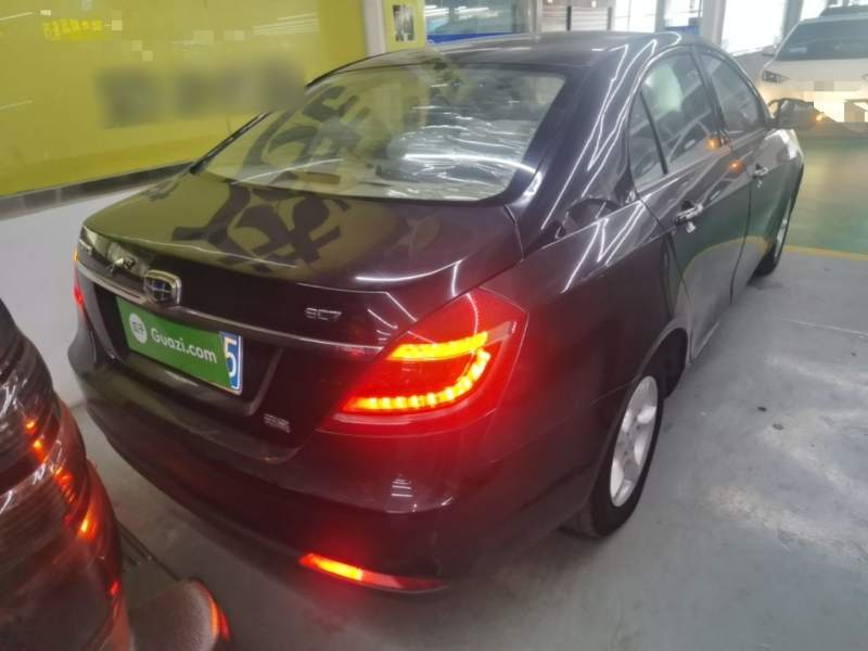 Used Geely Auto Emgrand 2014 Sedan 1.5L Manual Fashion Edition — 5