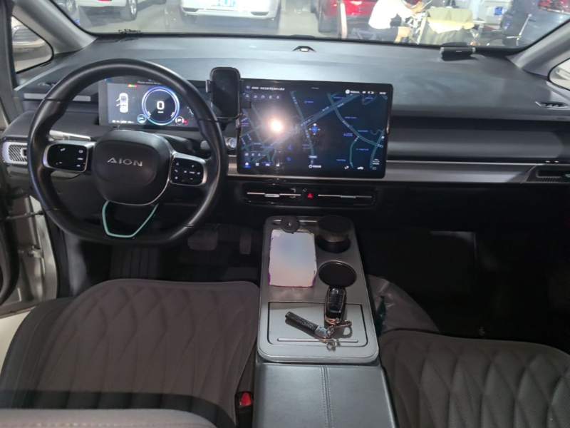 Used AION Y 2023 Younger — 9