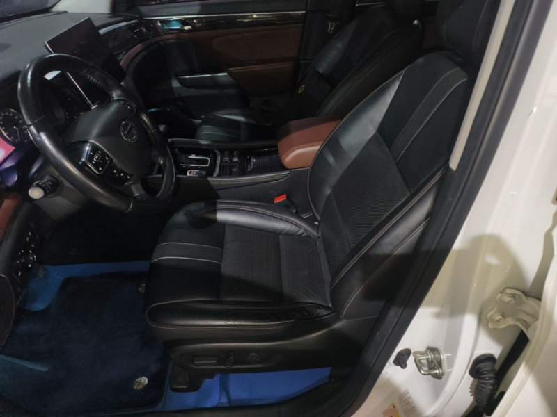 Used GAC Trumpchi GS8 2017 320T Two-Wheel Drive Luxury Smart Connectivity Version (7 Seats) — 14