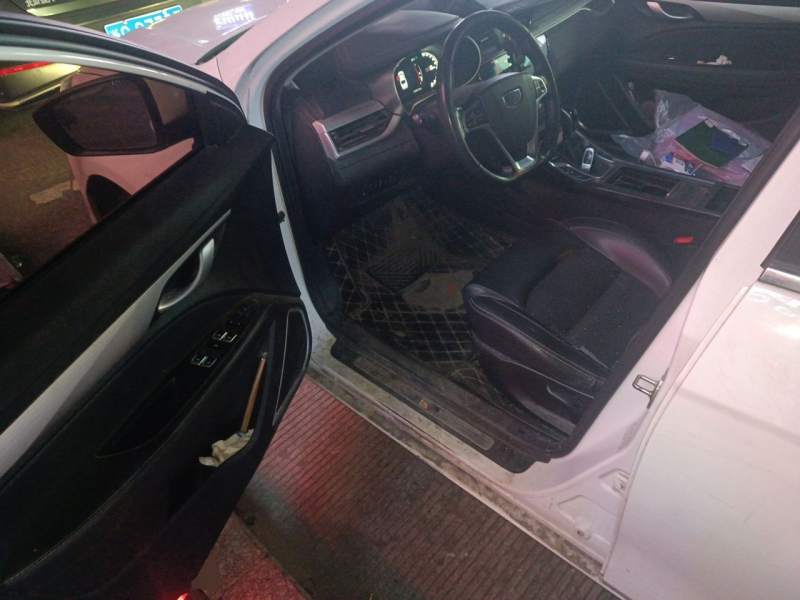 Used Geely Auto Emgrand 2018 1.5L CVT Upward Connect Edition — 17