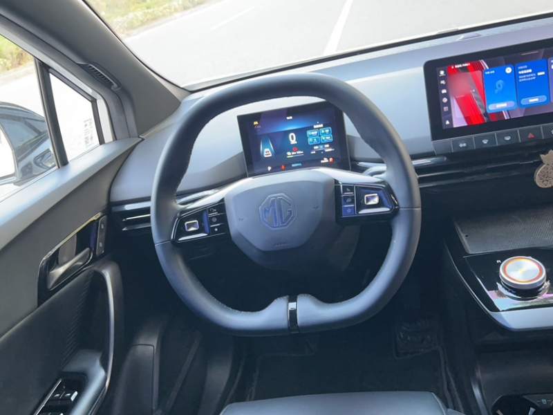 Used MG 4 EV 2022 520 km Flagship Edition — 36