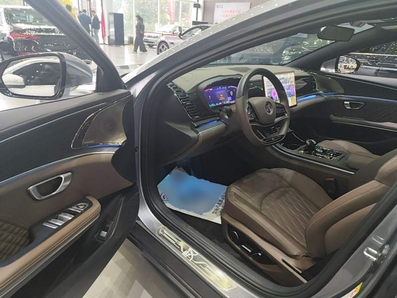 Used BYD Han 2023 DM-i Champion Edition 121KM Prestige Model – Prestige — 15